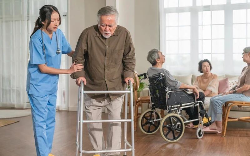 nhà dưỡng lão là nơi chăm sóc tốt cho người cao tuổi