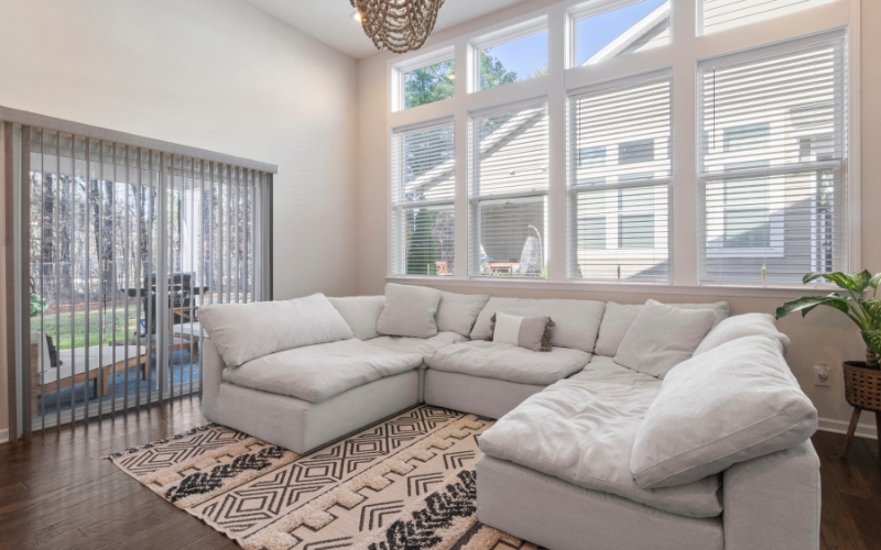 đặt sofa theo kiểu đối diện
