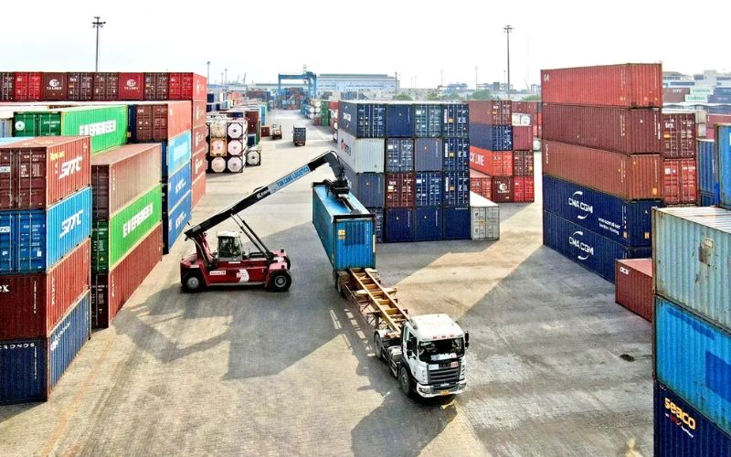 Giá cước vận chuyển đường bộ từ Trung Quốc về Việt Nam